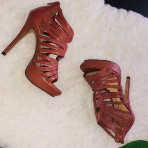 ✨Strappy Jessica Simpson Platform Heels✨